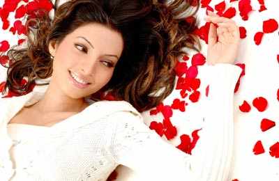 Throwback pics of Shama Sikander before her magical makeover