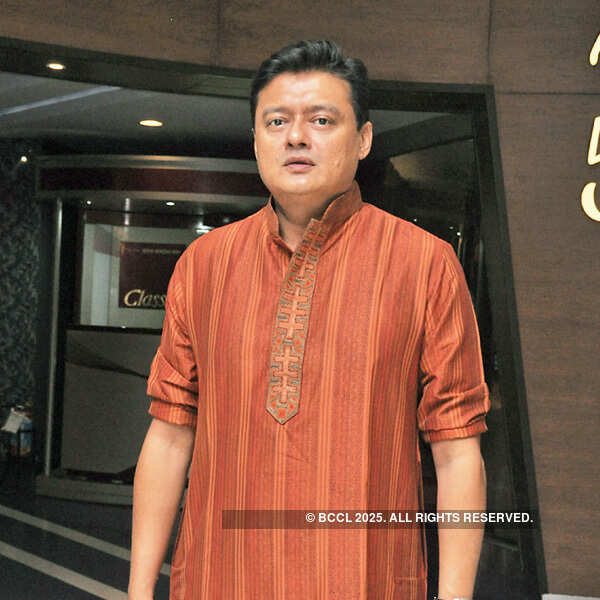 Celebs at Baari Tar Bangla's event 