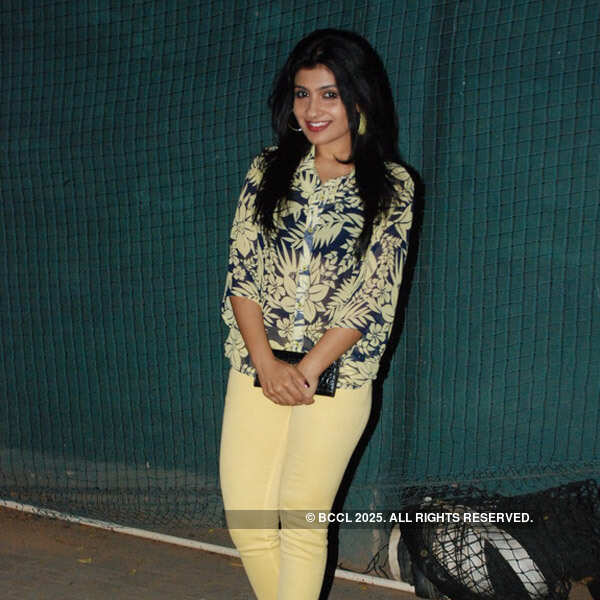 May Queen fashion contest