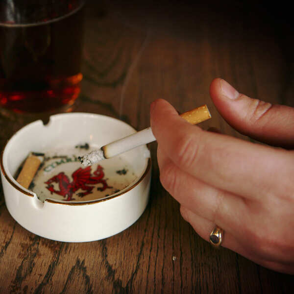 New York raises minimum age to buy cigarettes to 21