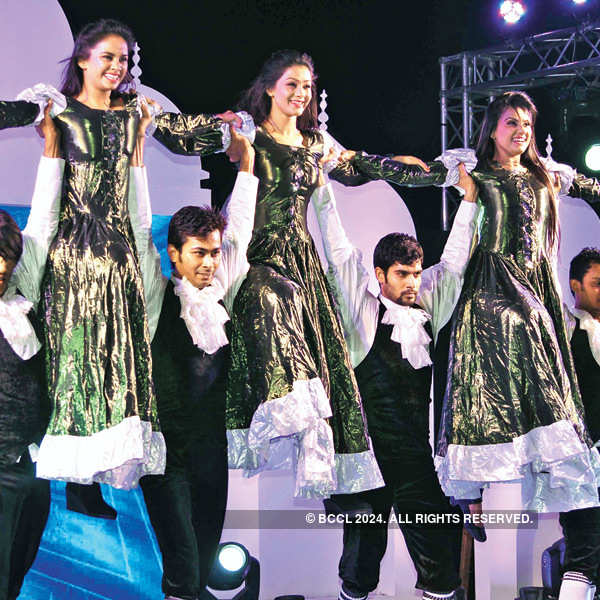 Dance groups put up various performances here to a cheering audience during a dinner hosted by the Badminton Association of India held in Delhi