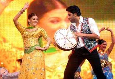 'The Unforgettable Tour' 