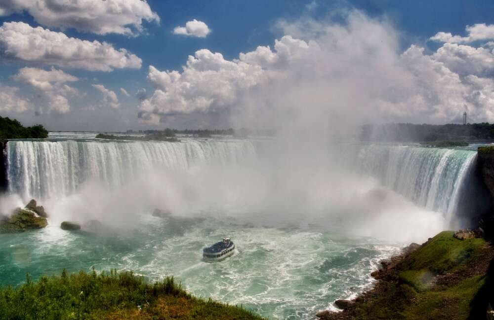 Niagara 6903202302_d9740cc15b_b (1)