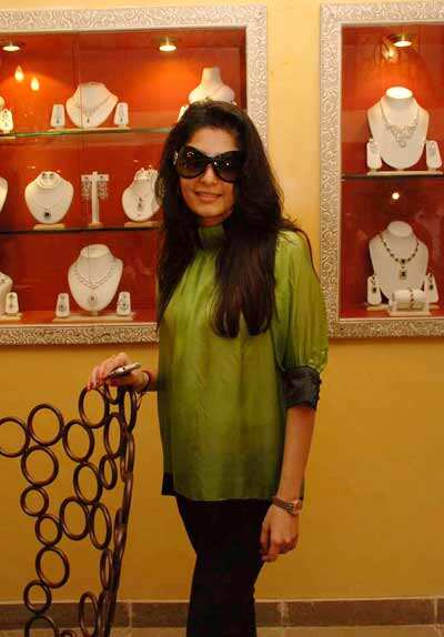 Neha Oberoi at the inauguration of the Tisya Jewellery store at Bandra ...