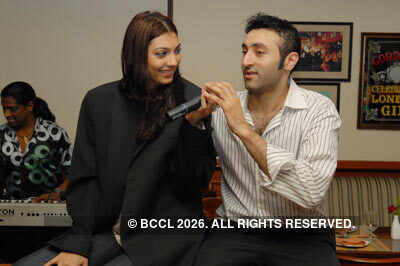 Yukta Mookhey's b'day bash