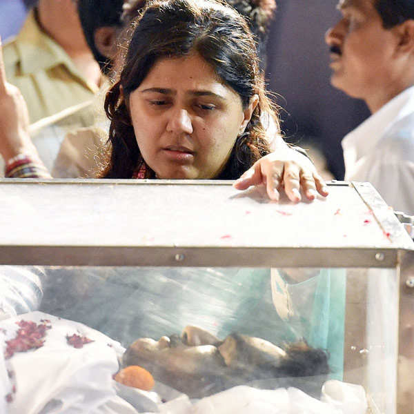 Late Gopinath Munde's funeral procession