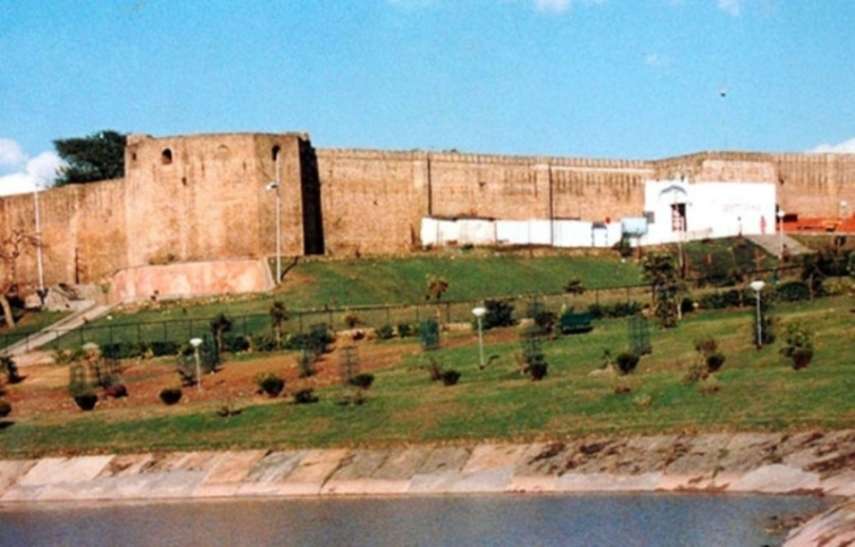 a case study of bahu fort