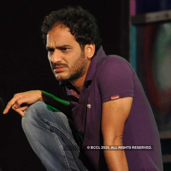 Ke? @ Madhusudan Mancha