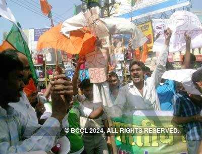 Protest against Raj Thackeray