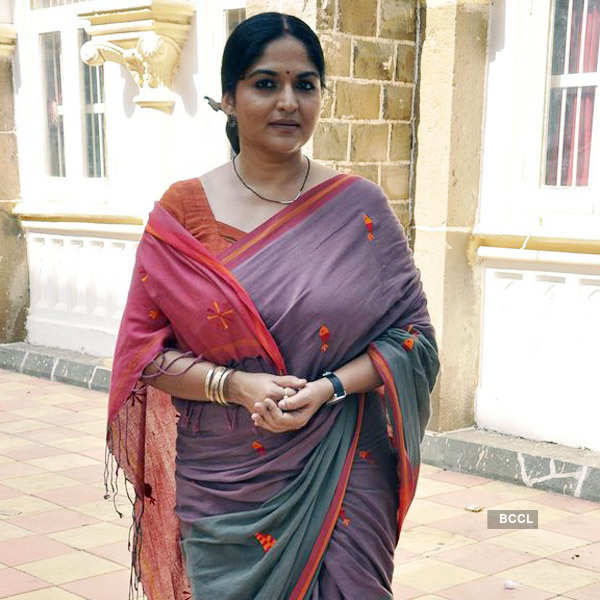 Indira Krishnan on the sets of Marathi movie Janiva