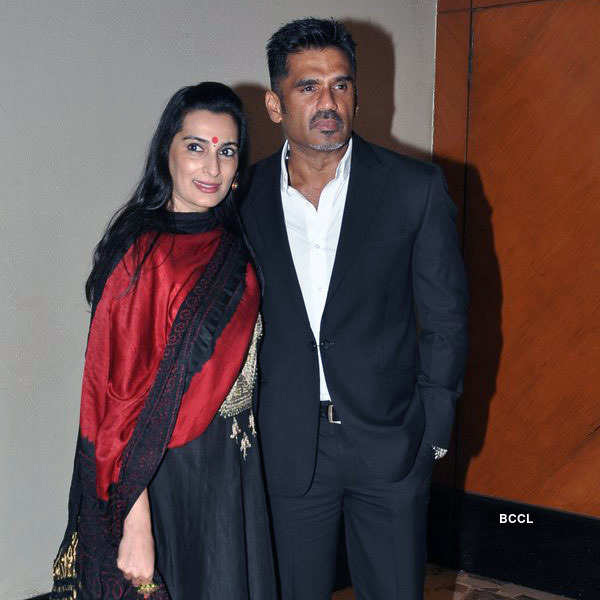 Stars at Shatrughan's party