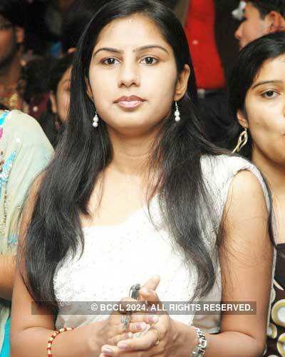 Student Pooja Zaveri at ICFAI's fresher party at Milan Hall - Photogallery