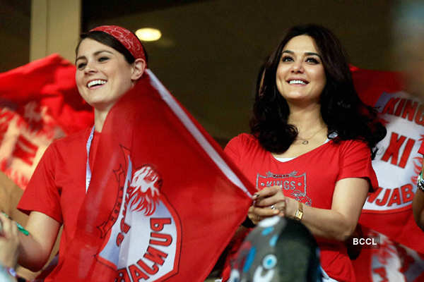 जानिए IPL टीम की मालकिन Preity Zinta की नेटवर्थ, जानें कैसी है लाइफस्टाइल The Focus Live