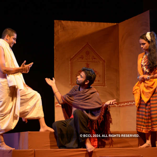Ashadhatil ek diwas staged in Nagpur
