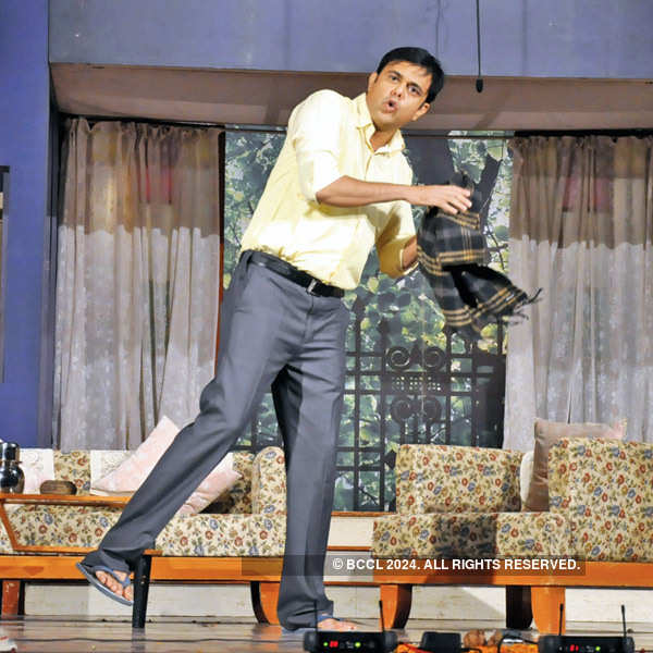 Lekure Uddand Zali staged in Indore