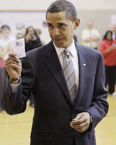 Obama votes in Chicago