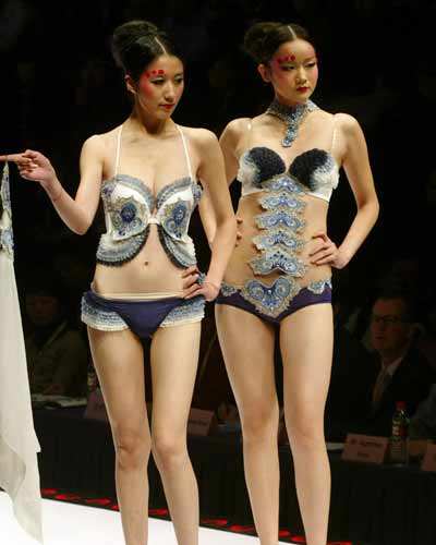 Underwear show at China Fashion Week 