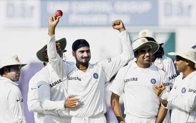 Bhajji in 300-wicket club