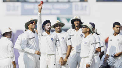 Bhajji in 300-wicket club