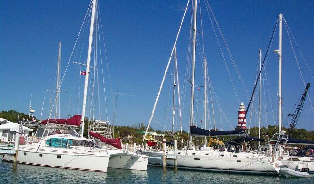 Sailing in Bahamas