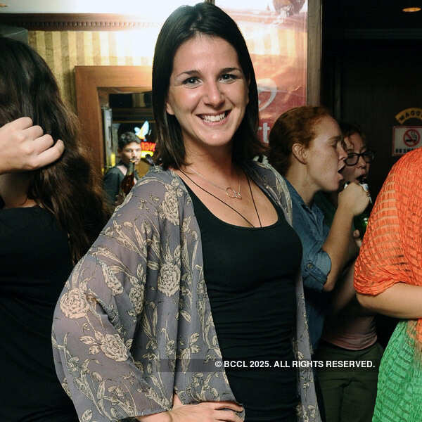 Football match partying at 10 D