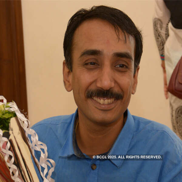 Alag Angle's art exhibition