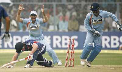 Ind v/s Eng: IIIrd ODI