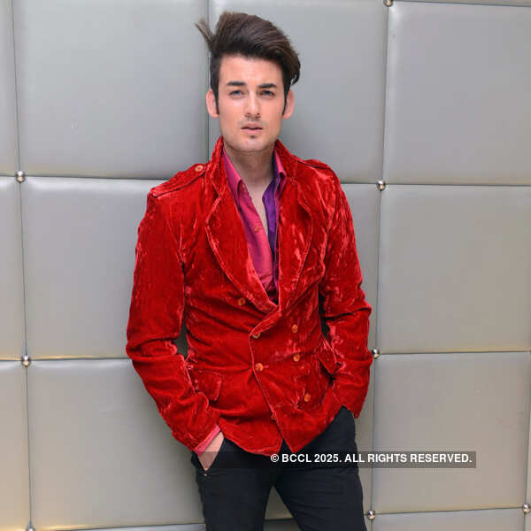 Ramesh Dembla's collection preview