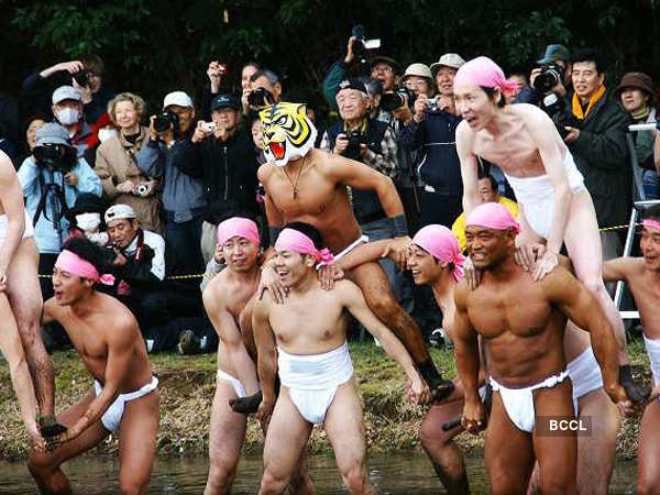 Hadaka Matsuri: In this Japanese festival, thousands of men wearing nothing  but minimalist white loin cloths congregate in public.