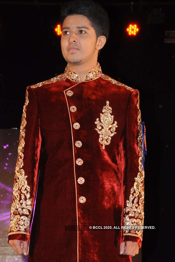 Nitin Gadkari at Gujarati festival