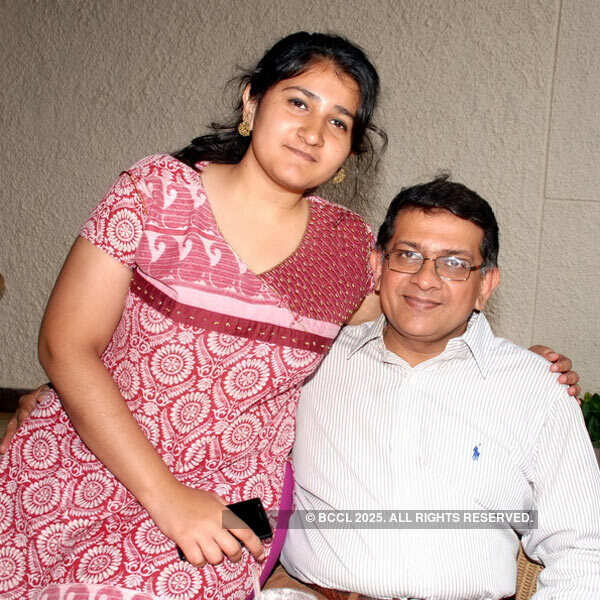 Bunch at Lalit Ashok