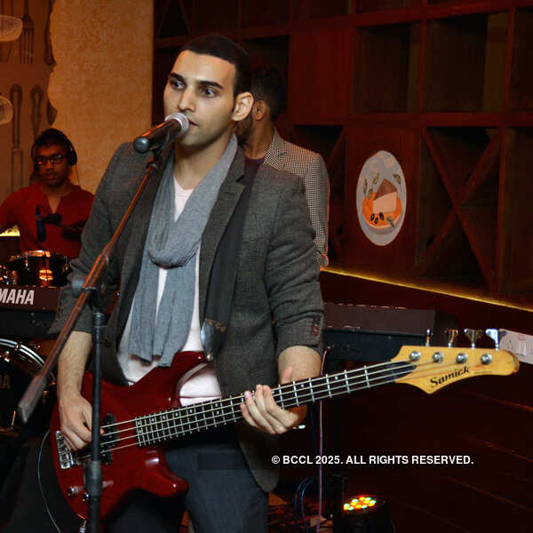 Aaliyah, Jackie @ Serafina