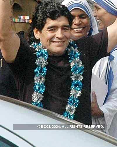 Maradona in city