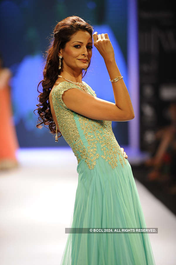 IIJW '14: Surya Golds