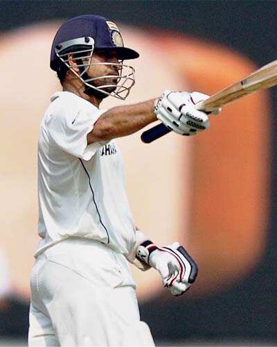 1st test: Ind beat Eng