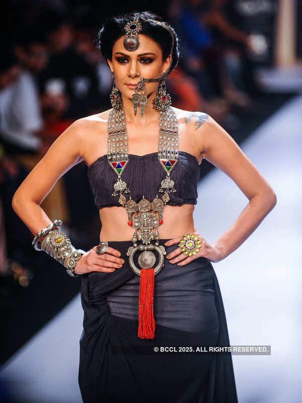 IIJW '14: Apala by Sumit