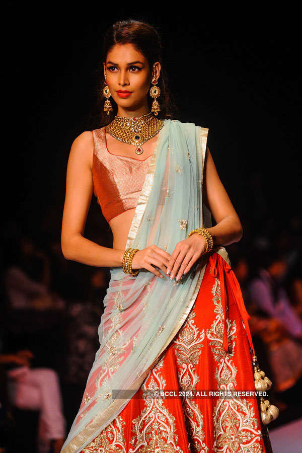 IIJW '14: Mahabir & KIK Jewells