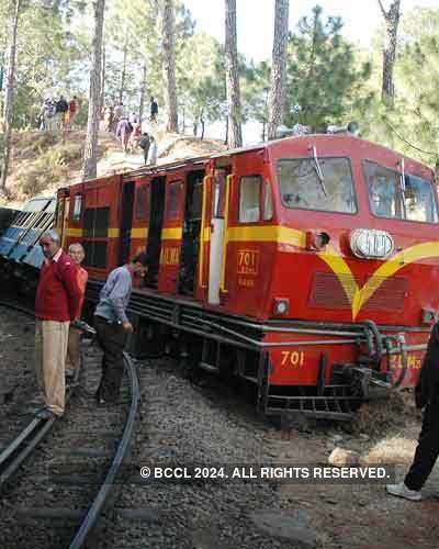 Kalka-Shimla train derails