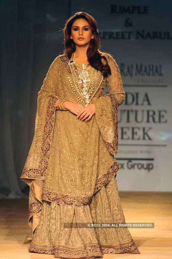 Madhur at India Couture Week