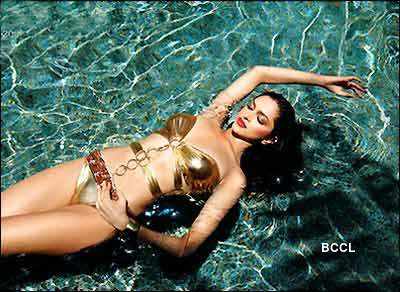 Deepika: Bikini babe