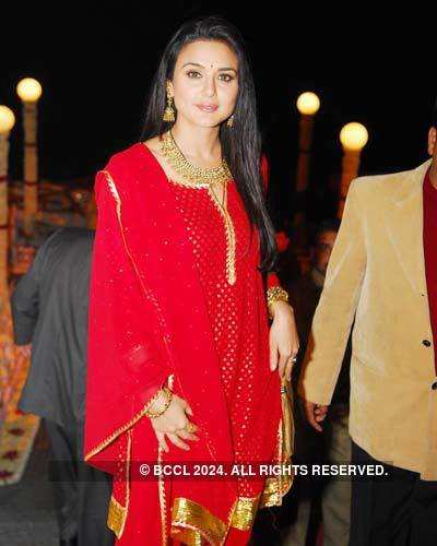 Red hot Preity