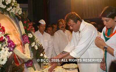 Sanjay Dutt, Priya Dutt