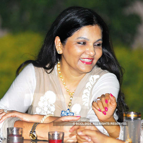 Sunita Shekhawat hosts party for friends