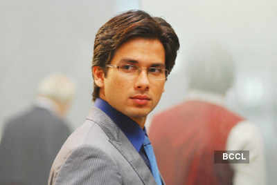 Shahid's formal look