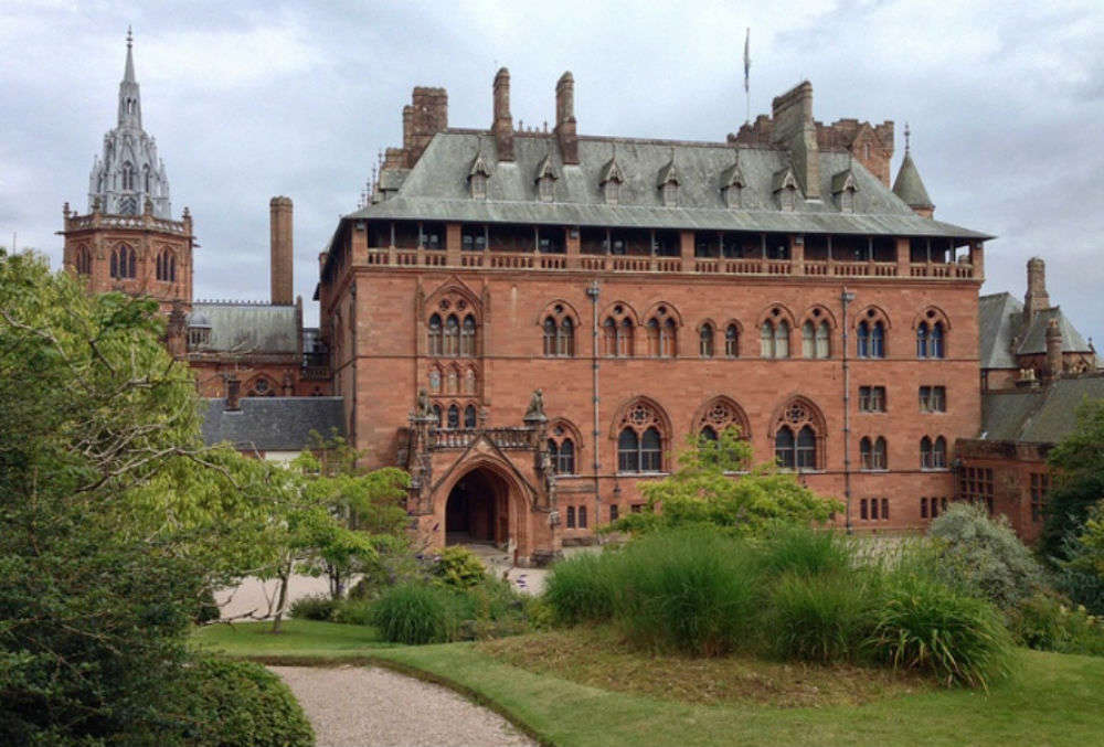 soyons-ouf-mount-stuart-house-isle-of-bute