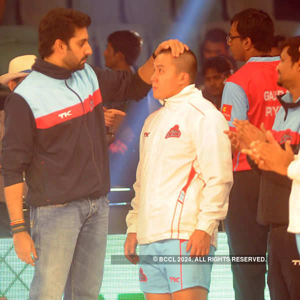 Kabaddi match: Jaipur vs Delhi