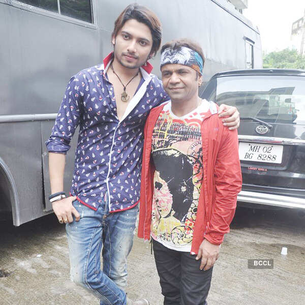 Humme Toh Loot Liya: On the sets