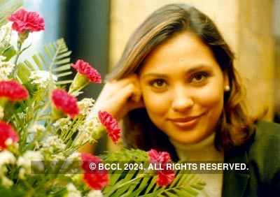 Lara Dutta's Portfolio Pics