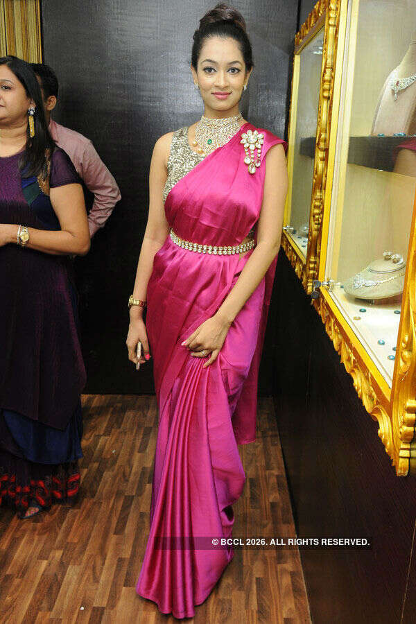 Jewellery & garment exhibition