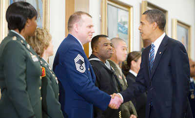 Obama visits Pentagon